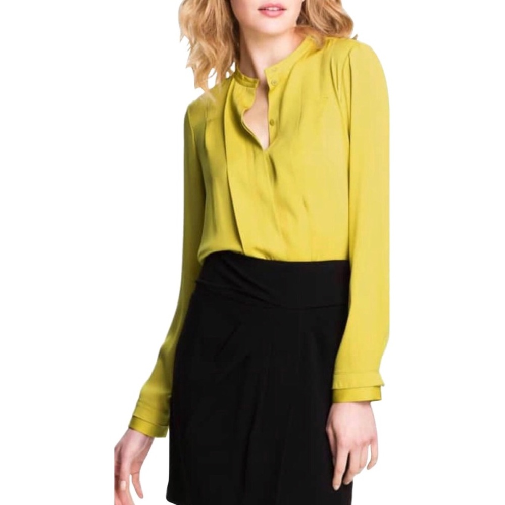✨ Diane von Furstenberg Atira Blouse ✨